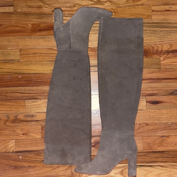 Zara (EUC) faux leather suede taupe heeled boots for women. Size EUR. 40/US 9. - Picture 2 of 6